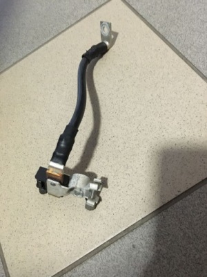 Audi q3 rsq3 83a клема мінусова 5qa915181e фото №1