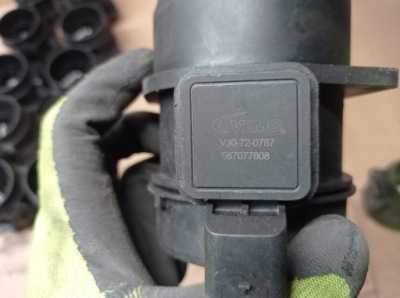 Vemo v30-72-0787 расходомер массовый воздуха фото №1