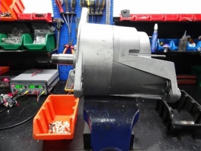 Генератор автобус mercedes neoplan man iveco daf фото №1