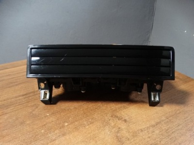 Решітка обдув консолі porsche panamera 971 1 фото №1