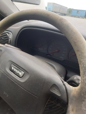 Лічильник volvo v40 фото №1
