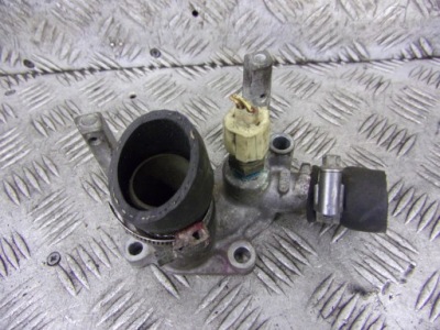 Корпус термостата volvo v50 s40 c30 1.6 1n1g8594 фото №1