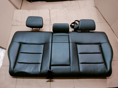 SOPORTE SOFÁ PARTE TRASERA MERCEDES W212 RESTYLING UNIVERSAL 2014 AÑO NEGRA DERMA EUROPA  