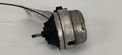 Подушка двигуна volkswagen passat b5 lift фото №1