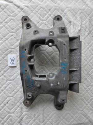 Кронштейн опора коробки audi a4 b8 a5 8k0399263k фото №1