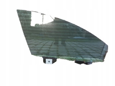 Tesla y стекло правая передняя перед фото №1