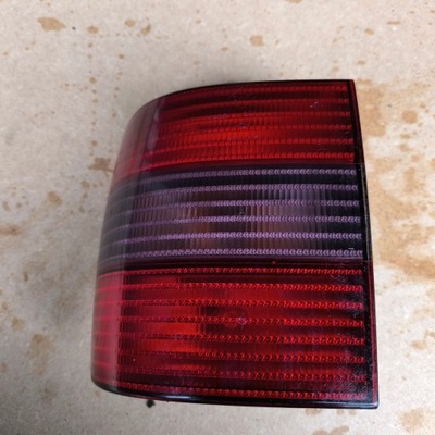 Passat b4 лампа левый задняя 3a9945111b фото №1