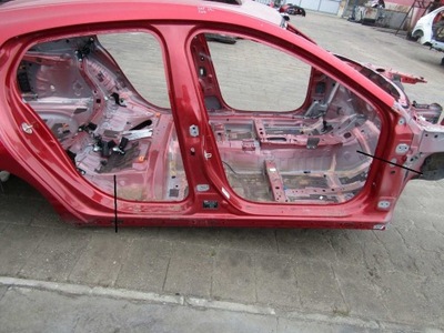 Mazda 3 bp iv 23r порог правый 46v фото №1