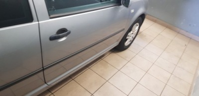 Дверь правое  передок  vw golf iv цвет ld7v ld7u фото №1