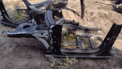 Audi a4 8k четверть передняя перед левая фото №1