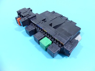 Коробка запобіжників mercedes w220 a0265455332 фото №1