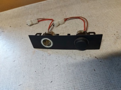 Bmw x5 f15 x6 f16 роз'єм прикурювача 9252009 фото №1