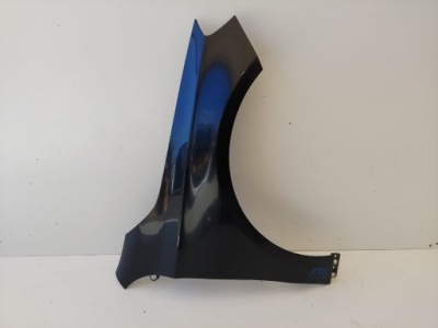 Mercedes 176 крила правий перед оригінал фото №1