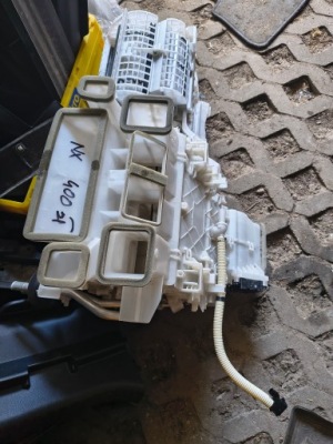 Обігрівач повітря lexus nx300 гібрид 87050-78020 87010-78051 фото №1