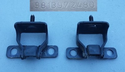 Петля крышки багажника peugeot 3008 ii 9813972480 фото №1