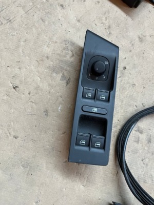 Переключатель окон левый vw passat b7 09-13 rok 1k0959565k фото №1