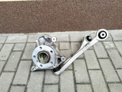 Поворотный кулак левая bmw i3 фото №1