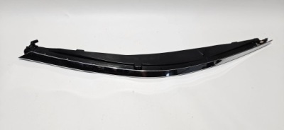 Молдинг лампы левый перед toyota sienna 20-23 фото №1