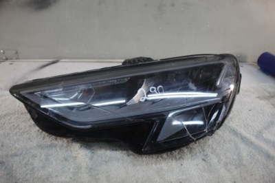 Лампа ліва перед передня audi a3 8y full led 8y0941011 фото №1