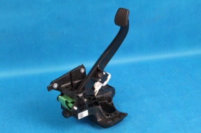 Opel insignia b педаль тормоза 18r 84344904 13597418 23317550 фото №1