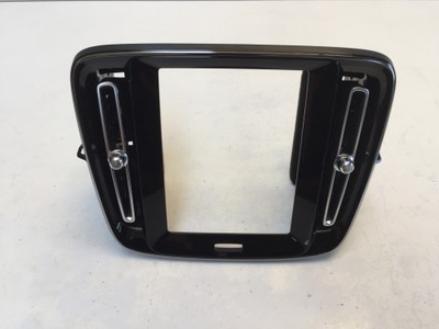 Volvo xc40 ii 2019 ґрати обдув рамка навігації фото №1