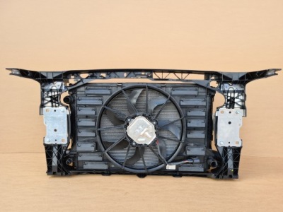 Pas передний радиатор audi s4 b9 8w 2015-2023 фото №1