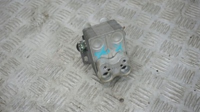 Mercedes радіатор оливи a20026776m фото №1