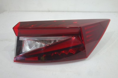 Лампа задняя правая skoda enyaq фото №1