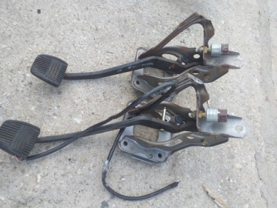 Toyota celica vi 6 педаль гальма датчик стоп фото №1