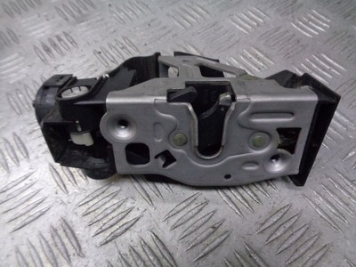 Замок двері правий перед mercedes w168 1.6 фото №1