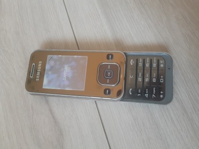 SAMSUNG SGH-F250 złoty