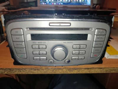 Радіо ford оригінальний номер 8s7t-18c815-aa фото №1