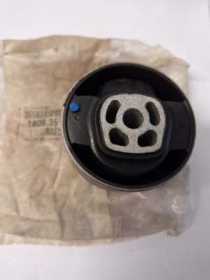 Подушка двигателя citroen peugeot оригинальный номер 180935 фото №1