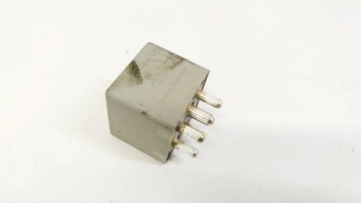 Audi 80 реле 1994 1.9l 0332002199 фото №1