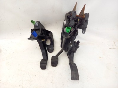 Педаль газу зчеплення гальма renault twingo iii 1.0 europa фото №1