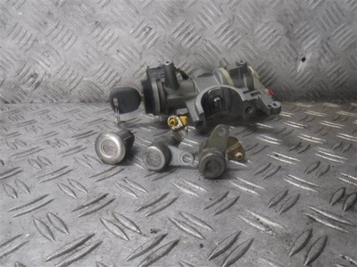 Замок запалювання kia carens ii фото №1