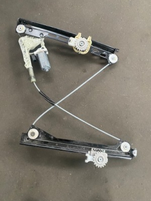 Porsche cayman 982 механізм скло лівий фото №1