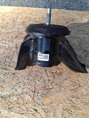 Hyundai santa fe iii подушка двигуна m03 s1200 фото №1