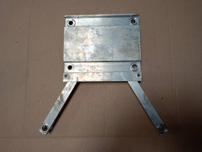 Кронштейн опора porsche 911 991504333 фото №1