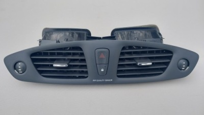 Решітка обдув середня renault scenic iii 682600031r фото №1