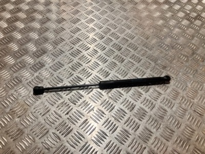 Bmw x1 u11 привід амортизатори капот комплект 9883421 фото №1