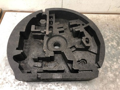 Пенополистирол вкладыш багажника vw scirocco 8p0012109f фото №1