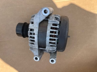 Opel corsa e 15r 1.3 cdti генератор 39007439 фото №1