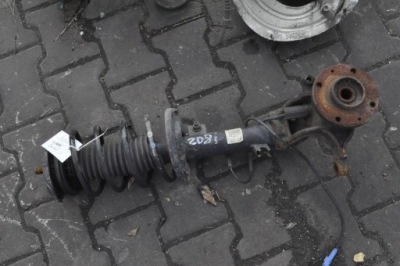 Peugeot 208 i амортизаторна стійка правий перед передній фото №1