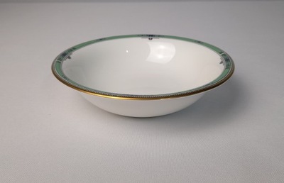 WEDGWOOD BONE CHINA MADE IN ENGLAND ''JADE '' MISKA MAŁA