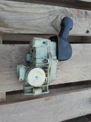 Рычаг клапан тормоза ручного scania r 100 zł фото №1