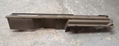 Audi q7 4l молдинг защита багажника правая 4l0863528 фото №1