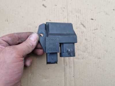 Резистор резистор citroen c4 cactus peugeot 508 i 98372a фото №1