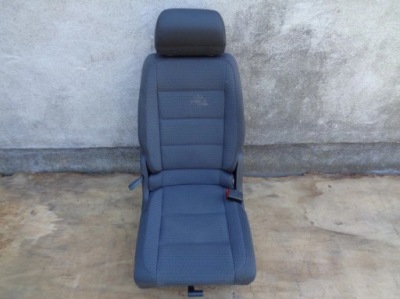 Сидіння задня правий ii ряд vw touran europa фото №1