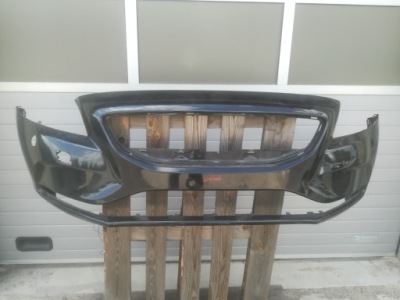 Volvo v40 v-40 бампер перед передній 2012-18 фото №1